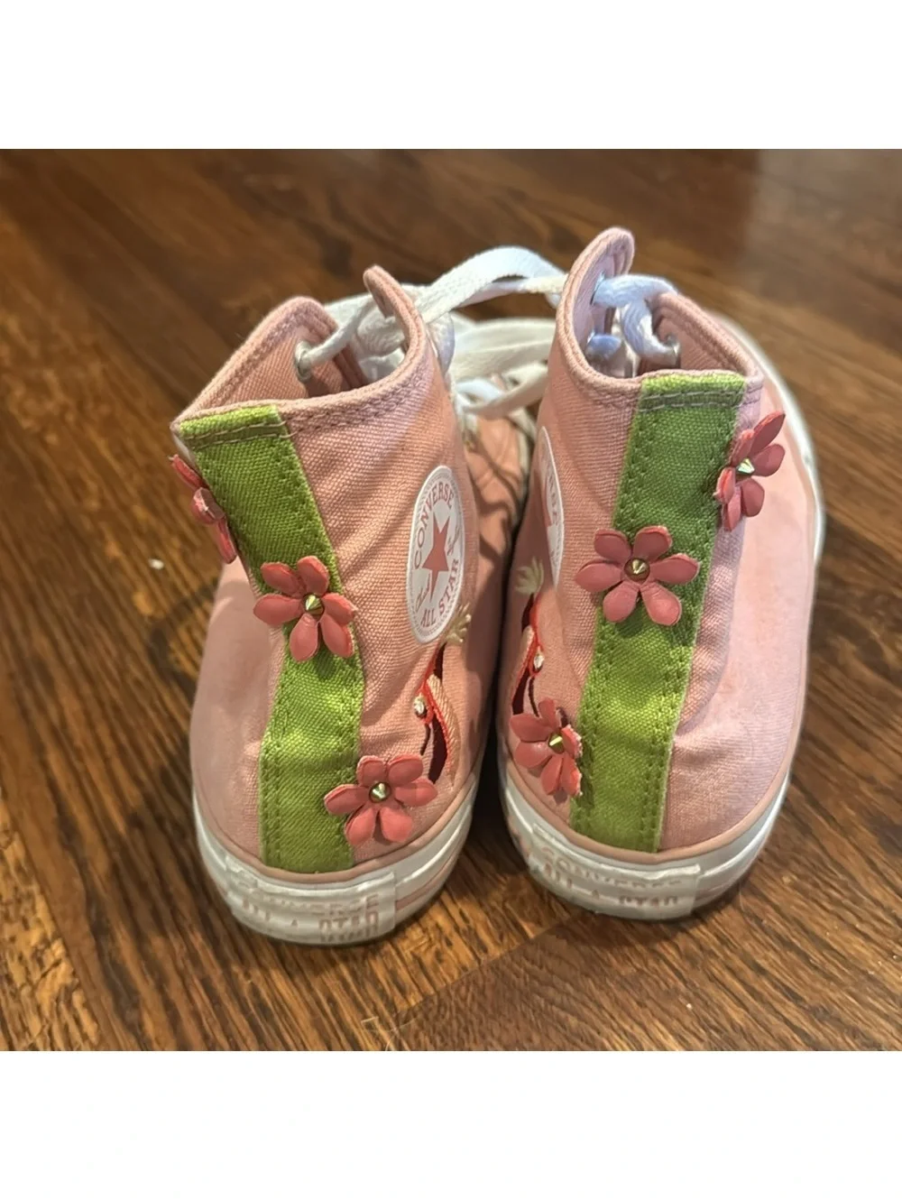 Chick Taylor Converse All Star Bloom and Hummingbird 3D Sneakers Size 5